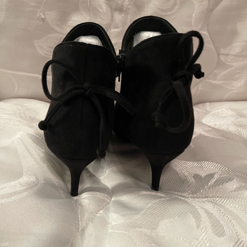 Allegra K black ankle boots